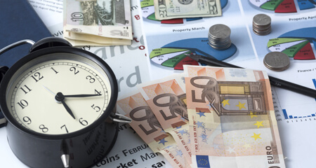 FX初心者必見!FXのメリット・リスク・ブローカー選びのポイント