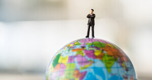 海外在住者や滞在者は海外FXがおすすめ!メリット・デメリットとは?